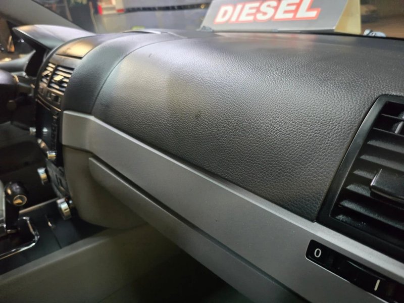 Volkswagen Touareg 2.5 TDI R5 +Motion 2009, foto 13