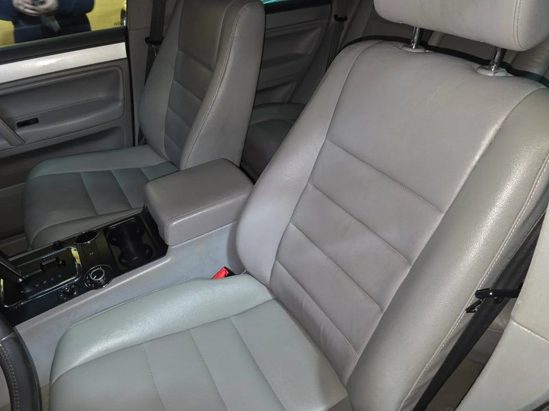 Volkswagen Touareg 2.5 TDI R5 +Motion 2009, foto 18