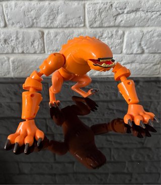 Ben 10 Figura Alien Widmutt