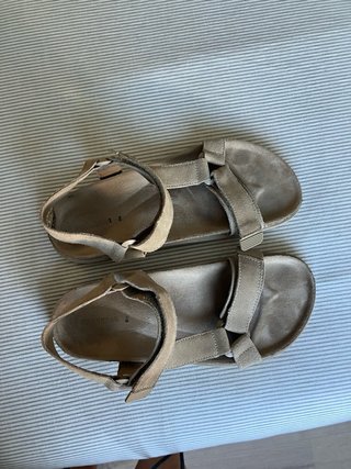 Sandalias unisex beige serraje