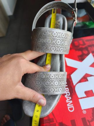 Sandalias Xti gris Talla 41