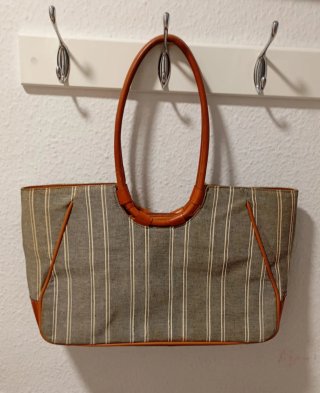Bolso Petusco Piel Beige y Marrón