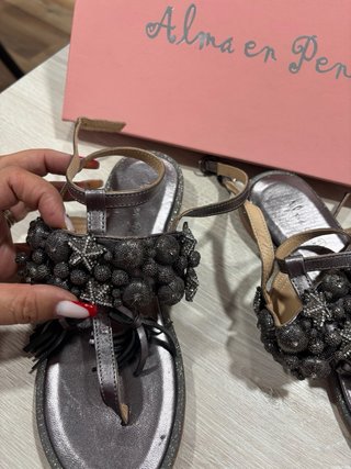 Sandalias Alma en Pena Estrellas y Pompones