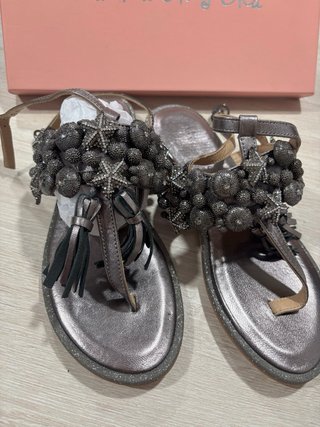 Sandalias Alma en Pena Estrellas y Pompones