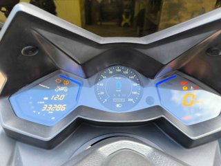 KYMCO AK 550 (nov2019). 35000km