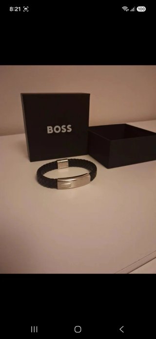 Pulsera Boss Hombre Cuero Negro y Plata