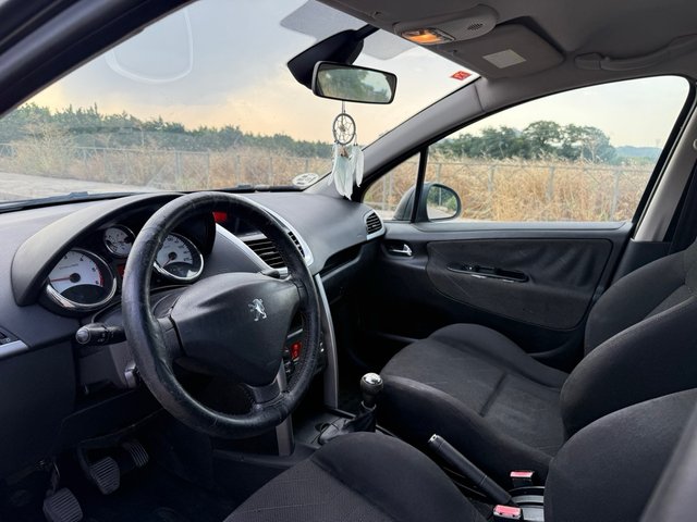 Peugeot 207 2007