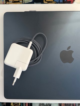 MacBook Air 15 M4 16GB/256GB 2025
