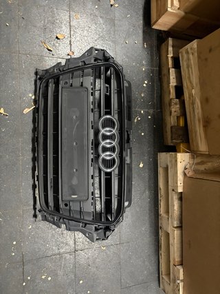 Rejilla frontal Audi s3 8v