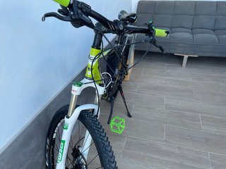 Orbea Dakar 26” con componentes nuevos. Talla M.