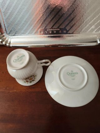 Tazza da tè Queen's October