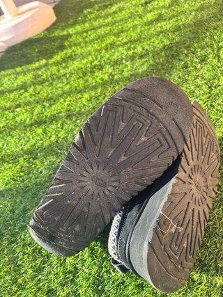 Zuecos  UGG Talla 39 Negras
