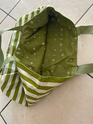 Borsa mare a righe verdi e bianche