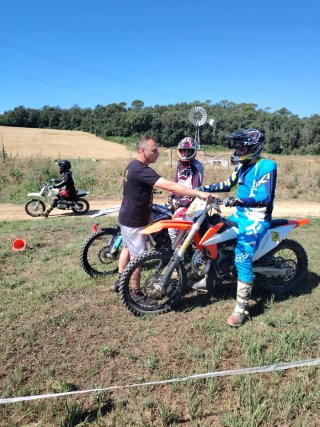 Alquiler Motos Cross en Circuito escuela., y rutas