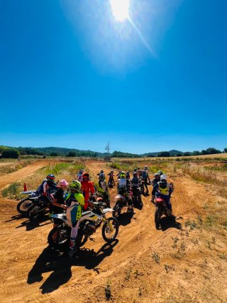 Alquiler Motos Cross en Circuito escuela., y rutas