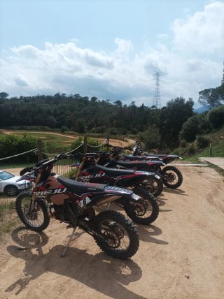 Alquiler Motos Cross en Circuito escuela., y rutas