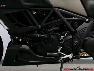 DUCATI DIAVEL STRADA