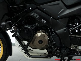 SUZUKI V-STROM 1050 XT