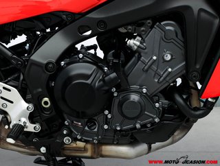 YAMAHA TRACER 9