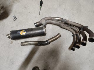 LeoVince SBK Escape Carbono r6