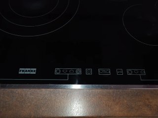 Campana extractora y placa cocina