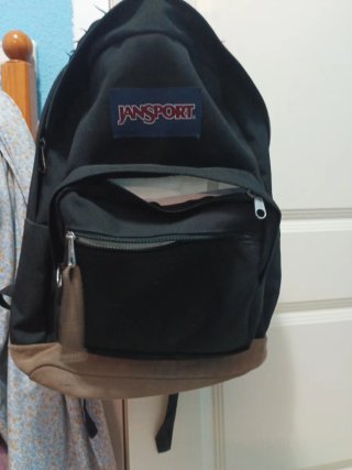 Mochila Jansport Negra y Marrón