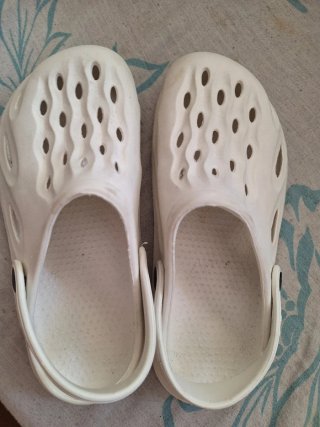 Zuecos blancos talla 38