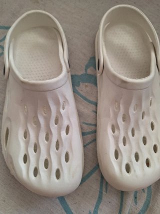 Zuecos blancos talla 38