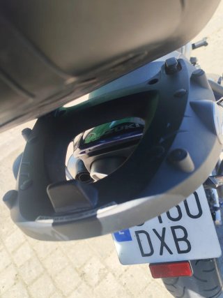 Baúl Givi para moto