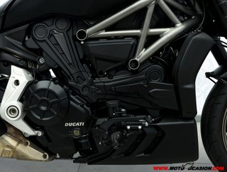 DUCATI X DIAVEL