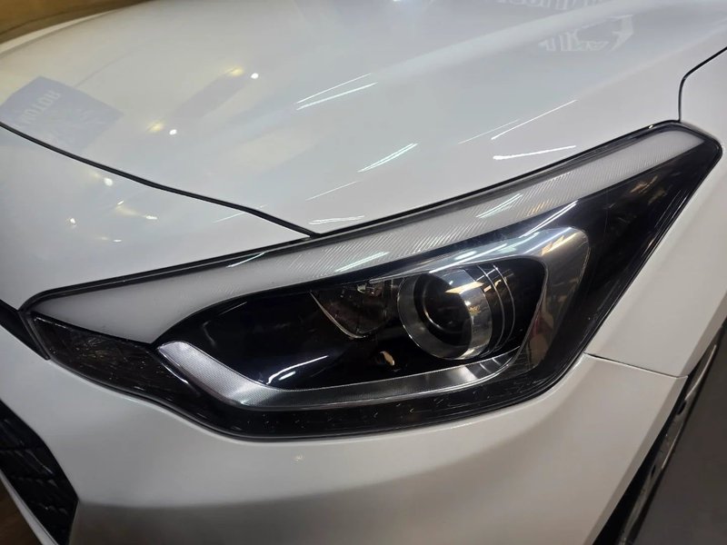 Hyundai i20 1.2 Essence 2017, foto 7