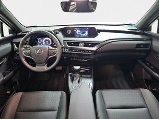 Lexus UX 2.0 250h Style