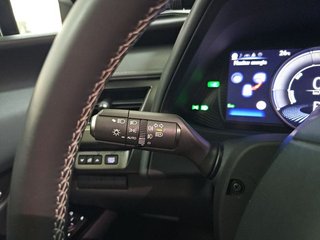Lexus UX 2.0 250h Style