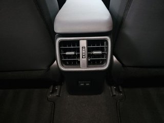 Lexus UX 2.0 250h Style