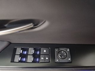 Lexus UX 2.0 250h Style