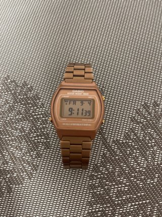 Reloj Casio B640W Marrón Dorado