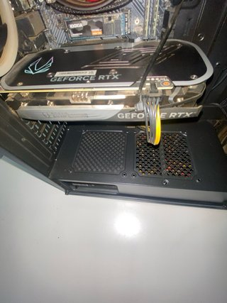 PC Gaming RTX 4070 + i7-11700F + 32 GB RAM + 1 TB
