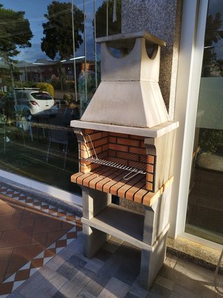 Barbacoa de obra económica