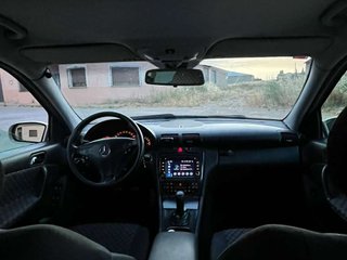 MERCEDES clase c