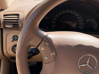 MERCEDES clase c