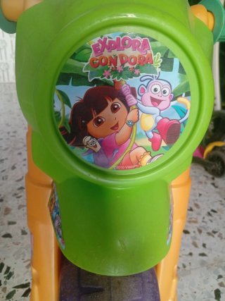 Moto Dora La Exploradora para niños