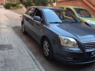 TOYOTA avensis