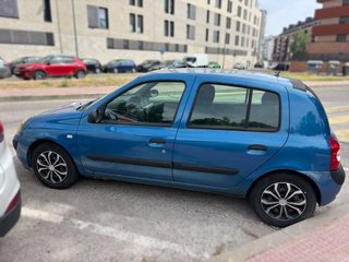 RENAULT clio
