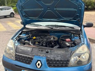 RENAULT clio