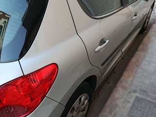 PEUGEOT 207+