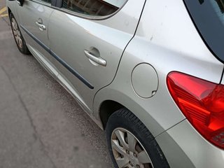 PEUGEOT 207+