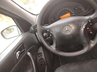 MERCEDES clase c