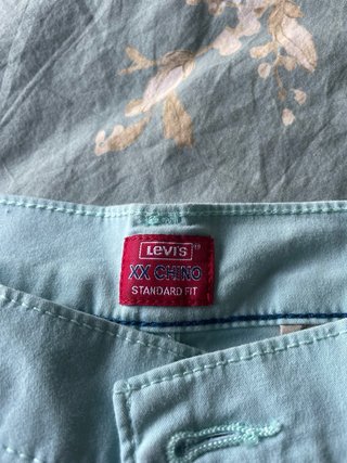 Pantalón corto Levi's azul nuevo sin estrenar