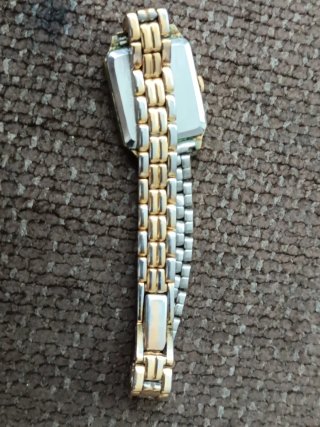 Reloj Orient Quartz Mujer Dorado y Plateado