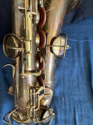 Saxofón Tenor Conn Chu Berry